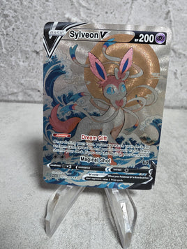 Sylveon V Holographic